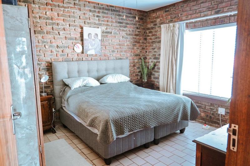 5 Bedroom Property for Sale in Dana Bay Western Cape